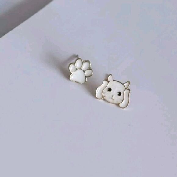 Cat and Paw Stud Earrings - Picture 3 of 4